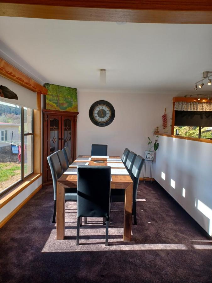 The Tigers Lair Accomadation Villa Mole Creek Exterior foto